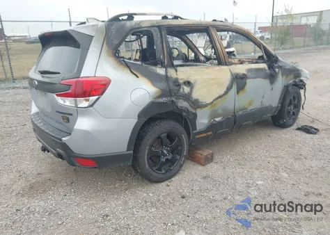 2022 Subaru Forester Wilderness z USA, uszkodzony, nr VIN JF2SKAMC4NH457689